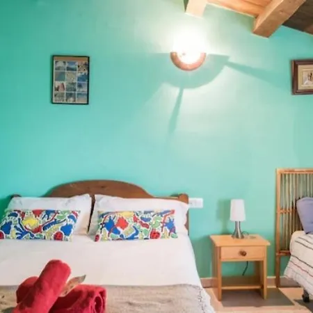 Santuari Del Coll Apartment